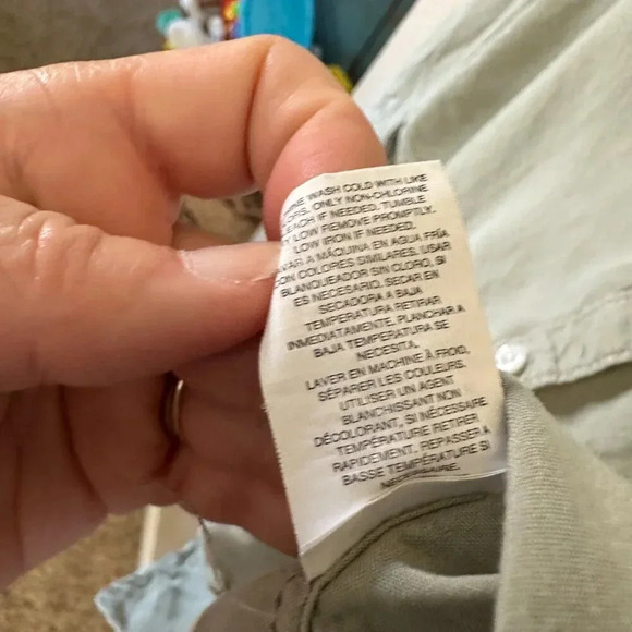 SOLD Thread & Supply Light Green Long Sleeve Blouse Size Medium - Picture 5 of 8